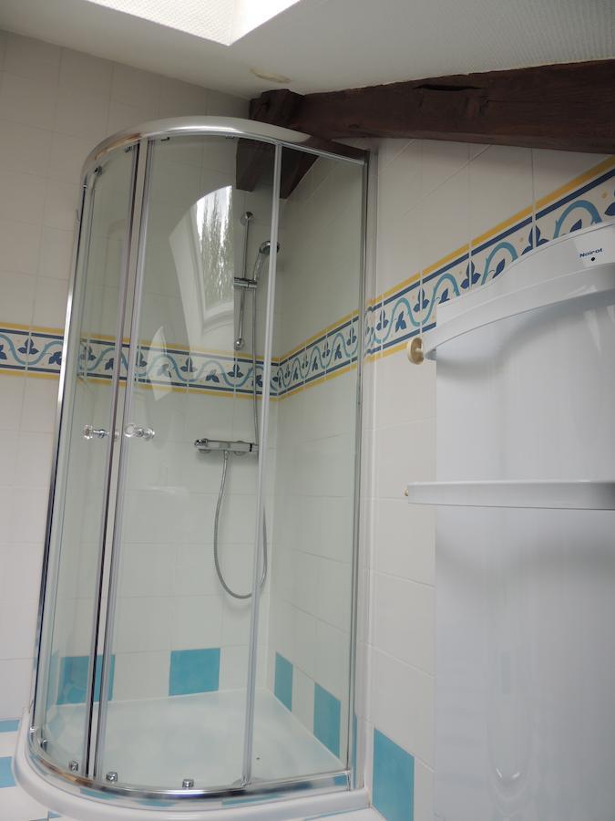 Chambre D'Hotes De Charleval Стая снимка